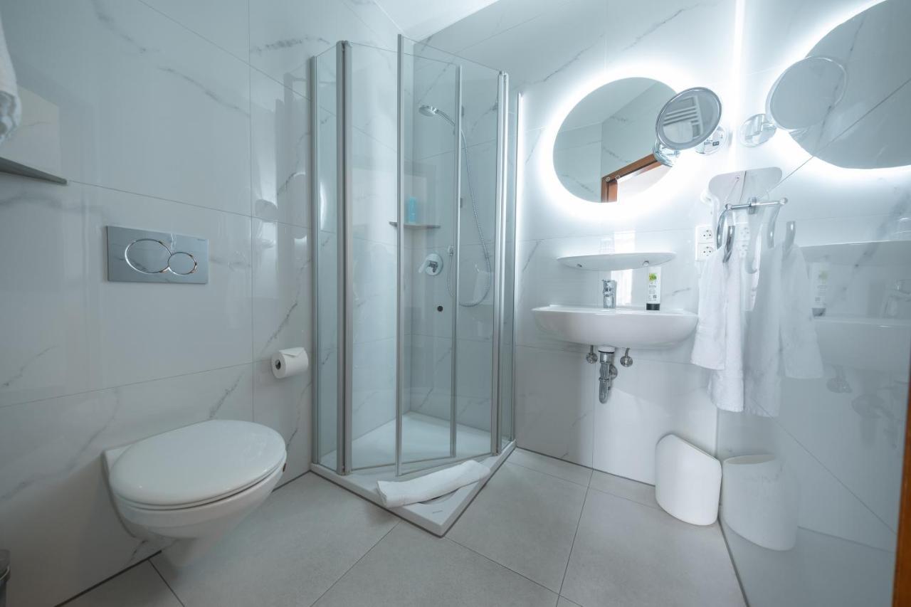 Hotel Baer Sinsheim Luaran gambar