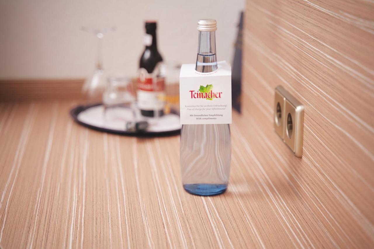 Hotel Baer Sinsheim Luaran gambar